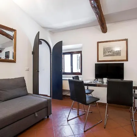 Savelli Attic Apartment *