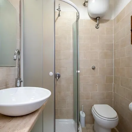 Savelli Attic Apartment Rome