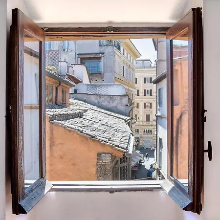 Savelli Attic Apartment Rome